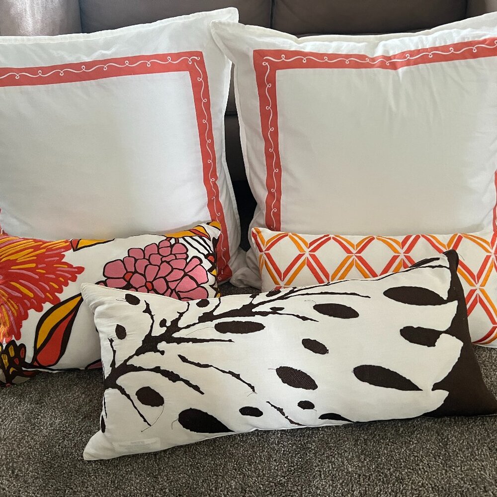 Trina Turk Bed Pillows (5) various sizes.  Optional add Duvet/Tissue/waste